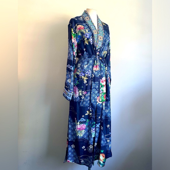 Johnny Was FANNY TOVE Embroidered REVERSIBLE Belted SILK KIMONO Robe sz MED NWT - Picture 8 of 14